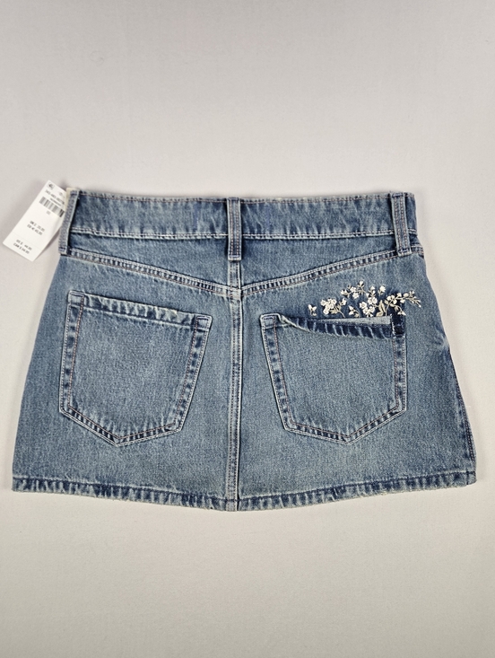 Hollister Pants - NWT Hollister Low Rise Floral Embroidered Denim Skirt Mini Skort W24
